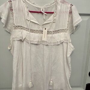 Adorable white Anthropologie top